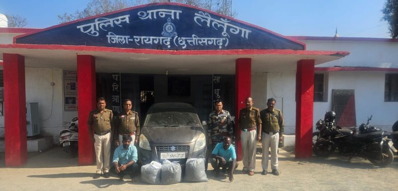 “ऑपरेशन आघात” में रायगढ़ पुलिस की बड़ी कामयाबी : रिट्ज कार में गुप्त चेंबर बनाकर हो रही थी गांजा तस्करी, 17.65 लाख की संपत्ति जब्त, 29 किलो गांजा के साथ दो तस्कर गिरफ्तार.