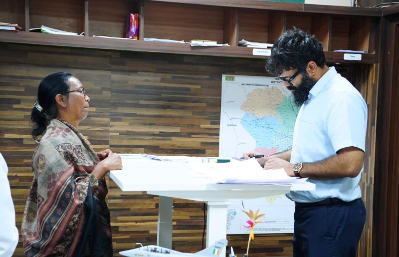 कलेक्टर रोहित व्यास का सख्त संदेश: जनदर्शन में मिली हर शिकायत का होगा तय समयसीमा में समाधान, पारदर्शिता और जवाबदेही से होगा कार्रवाई का आकलन