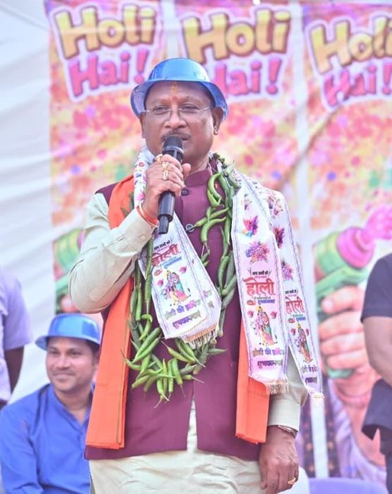 होली केवल उत्सव नहीं, एकता का संकल्प: मुख्यमंत्री विष्णु देव साय ने भाईचारे, पर्यावरण संरक्षण और वंचितों संग खुशियाँ बाँटने का किया आह्वान