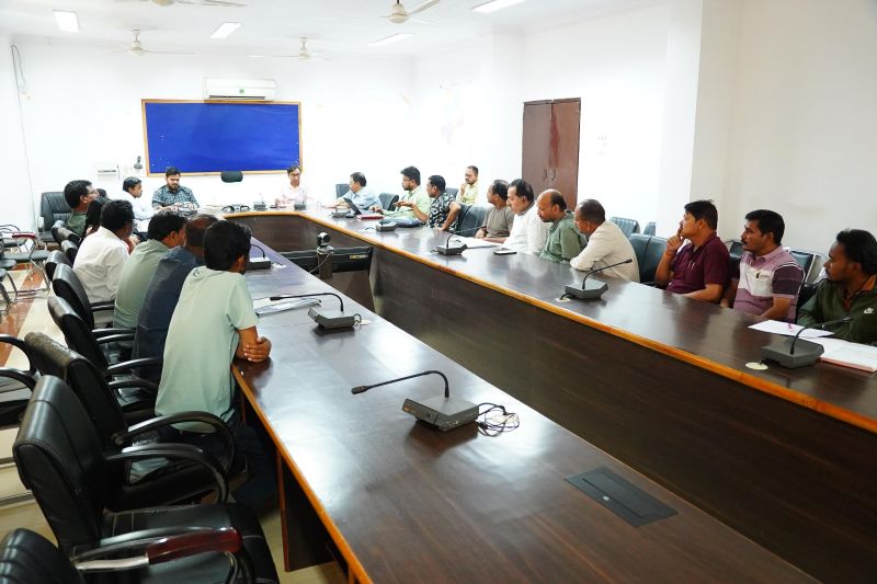 गैस सिलेंडर में अधिक दर और अवैध भंडारण पर होगी कड़ी कार्रवाई: जशपुर कलेक्टर के निर्देश पर अपर कलेक्टर ने एजेंसी संचालकों को दी सख्त चेतावनी