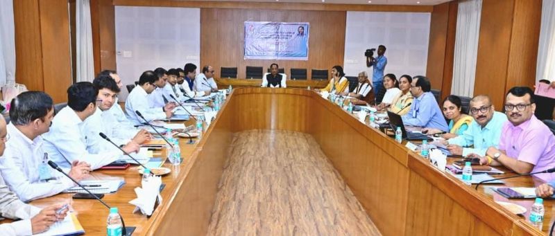 तीन मजदूरों की मौत के बाद सरकार सख्त: CM साय ने दिए निर्देश—केवल अधिकृत एजेंसियों से ही होगी सीवरेज सफाई, लापरवाही पर होगी सख्त कार्रवाई