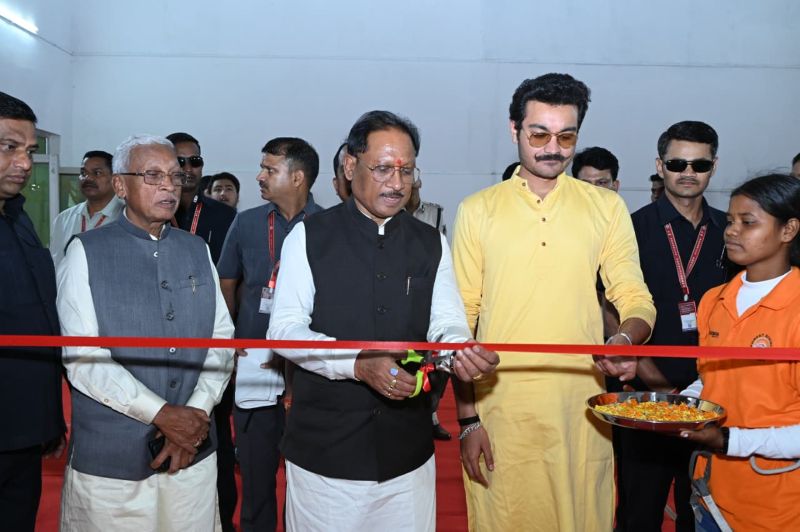 जशपुर को मिली खेलों की नई पहचान! मुख्यमंत्री विष्णु देव साय ने 27 लाख की लागत से बने स्पोर्ट्स क्लाइंबिंग वॉल इंडोर स्टेडियम का किया शुभारंभ—अब स्थानीय युवाओं को मिलेगा अंतरराष्ट्रीय स्तर का प्रशिक्षण