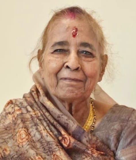 रायपुर में शोक की लहर: बृजमोहन अग्रवाल की चाची श्रीमती प्रेमलता अग्रवाल नहीं रहीं, समाजसेवा और सरलता के लिए याद किया जाएगा उनका जीवन