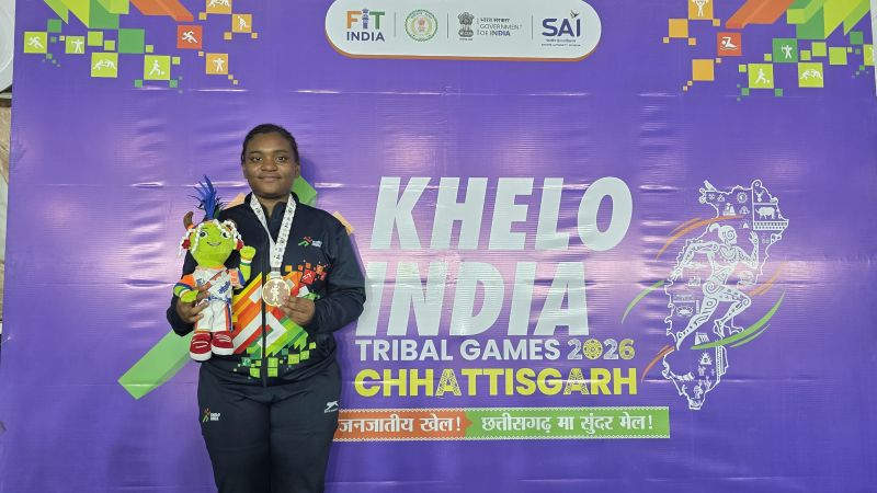 अभावों से उठकर अखाड़े की शिखर तक: पिता के निधन के बाद माँ के संघर्ष ने दिया हौसला, मनीषा जोंस सिद्दी ने 76 किग्रा कुश्ती में गोल्ड जीतकर ट्राइबल गेम्स 2026 में रचा इतिहास