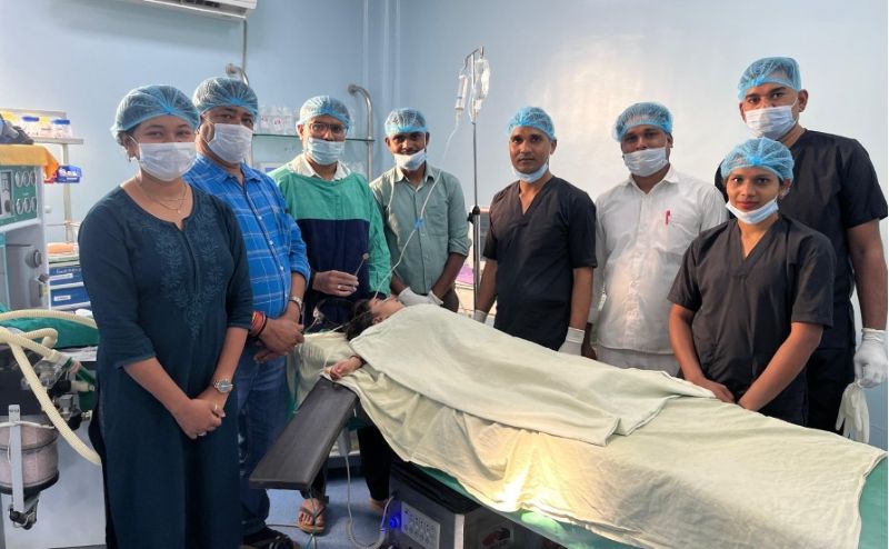 जिला चिकित्सालय में चमत्कार: 3 वर्षीय मासूम के गले में फंसा सिक्का एंडोस्कोपिक ऑपरेशन से सुरक्षित निकाला, डॉक्टरों की तत्परता से टली बड़ी दुर्घटना