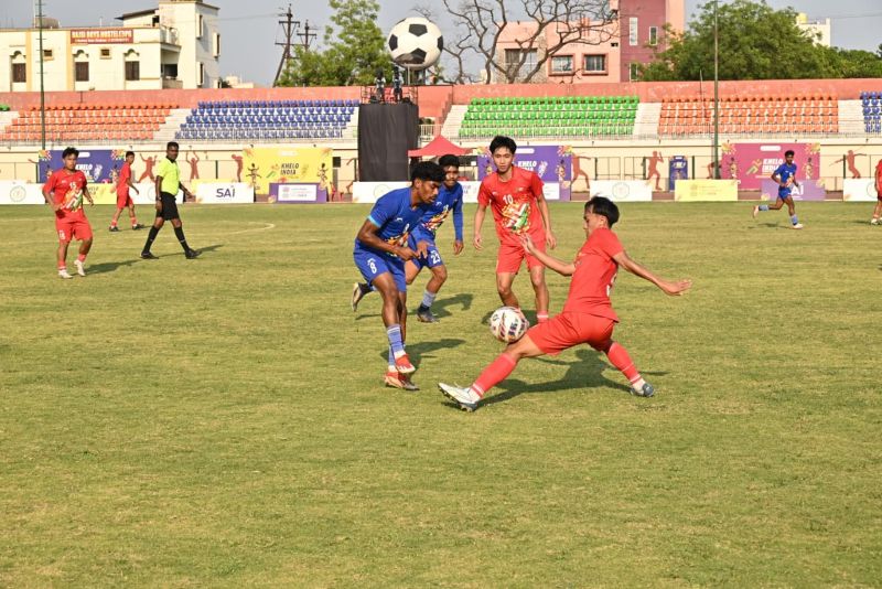 3-2 की जीत से छत्तीसगढ़ फाइनल में, बंगाल ने भी दिखाई ताकत: केंद्रीय मंत्री रक्षा खडसे ने खिलाड़ियों का बढ़ाया हौसला