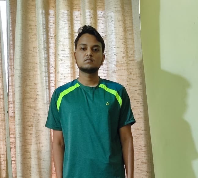 नकल की नई तरकीब पड़ी भारी: JEE Mains परीक्षा में चप्पल में मोबाइल छिपाकर धोखाधड़ी का प्रयास, आरोपी पर कड़ी कानूनी कार्रवाई