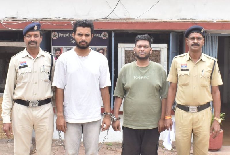 हाईटेक नशे’ का बड़ा खुलासा: पहली बार हाइड्रोपोनिक गांजा बरामद, 1.75 लाख की ड्रग्स, नगदी और सामान के साथ दो आरोपी गिरफ्तार