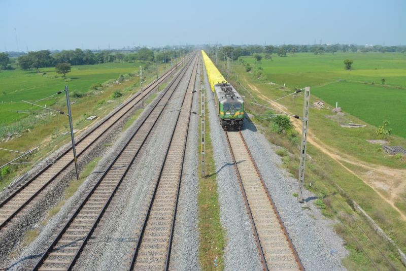 इंफ्रास्ट्रक्चर बूस्ट से बदलेगा पूरा क्षेत्र: SECR ने 1475 किमी परियोजनाएं पूरी कर रचा इतिहास, 2790 किमी के मेगा प्रोजेक्ट्स से विकास को मिलेगी नई रफ्तार