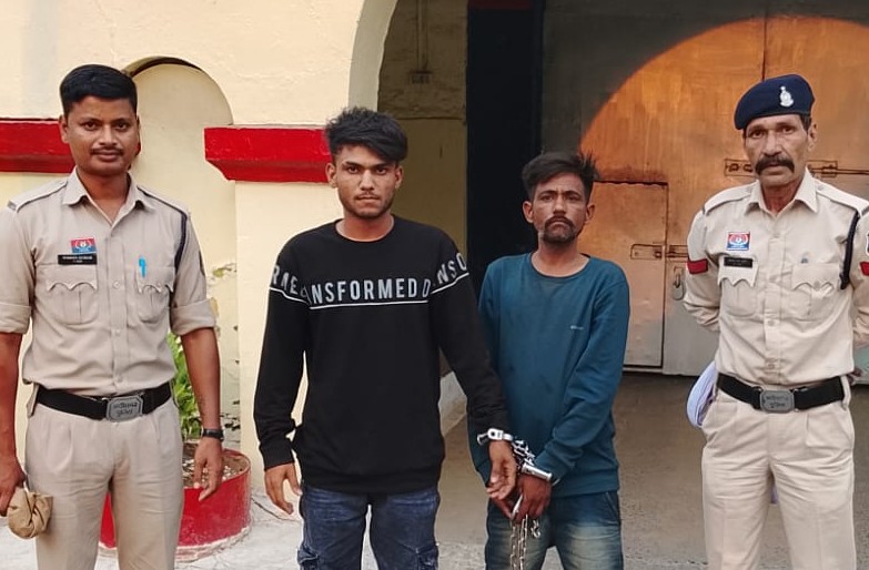 बाइक चोरी का पर्दाफाश: अस्पताल पार्किंग से उड़ाई गई मोटरसाइकिल बरामद, एंटी क्राइम टीम ने दो शातिर आरोपियों को दबोचा