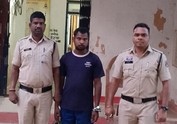 जादू-टोना के शक ने ली मासूम जान: जशपुर में 71 वर्षीय बुजुर्ग महिला की डंडे से बेरहमी से हत्या, आरोपी गिरफ्तार, अंधविश्वास बना हत्या की वजह