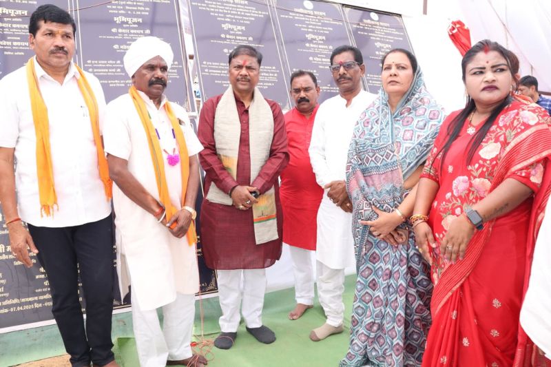 नारायणपुर में विकास की नई तस्वीर: 17 करोड़ से अधिक के कार्यों का लोकार्पण, शिक्षा, सड़क और जनकल्याण योजनाओं को मिली गति