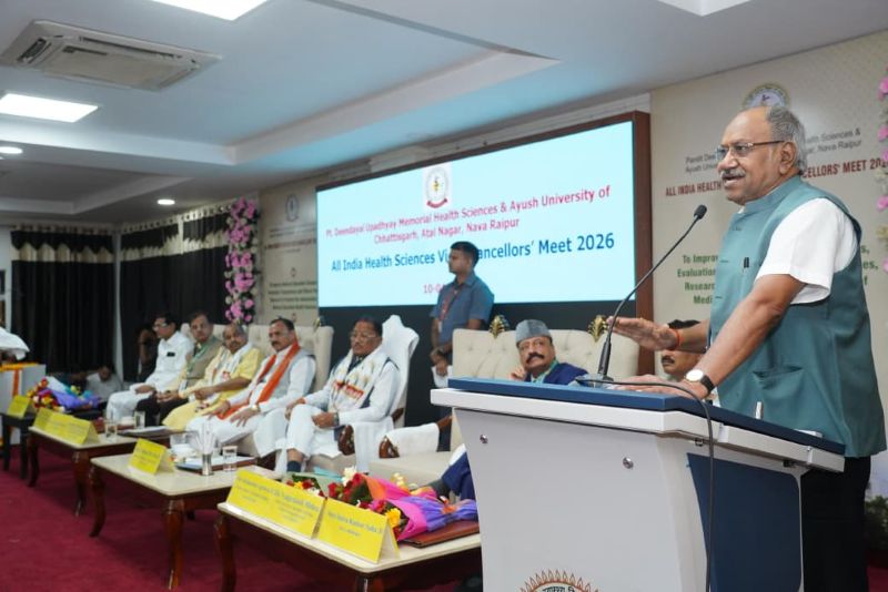 ग्रामीण स्वास्थ्य व्यवस्था पर बड़ा सवाल: डॉक्टरों की कमी से जूझता छत्तीसगढ़, सांसद बृजमोहन अग्रवाल ने नए सैलरी स्लैब का दिया सुझाव—“डॉक्टर नहीं तो मेडिकल कॉलेज का क्या औचित्य?”