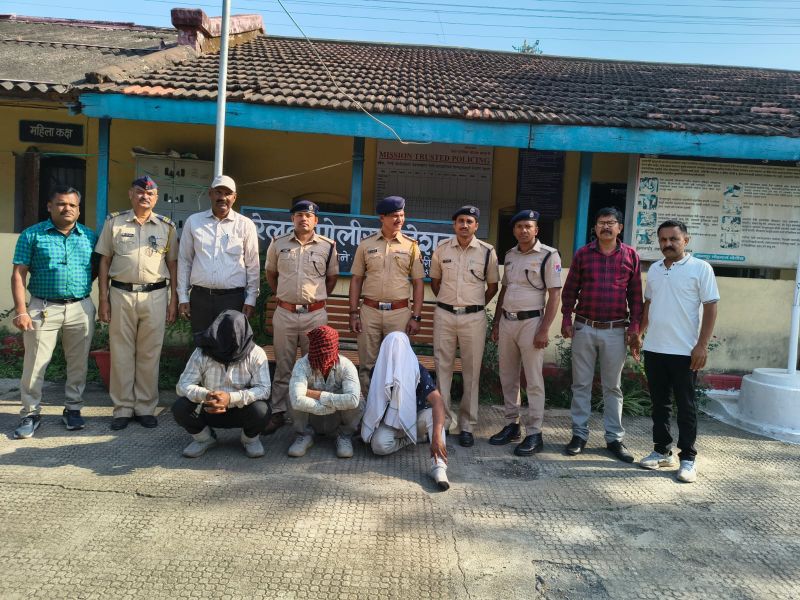 चलती ट्रेनों में चोरी का खेल खत्म: RPF-जीआरपी की संयुक्त कार्रवाई में हाईटेक गैंग धराया, बैग की चेन खोलकर लाखों उड़ाने वाले गिरोह का पर्दाफाश