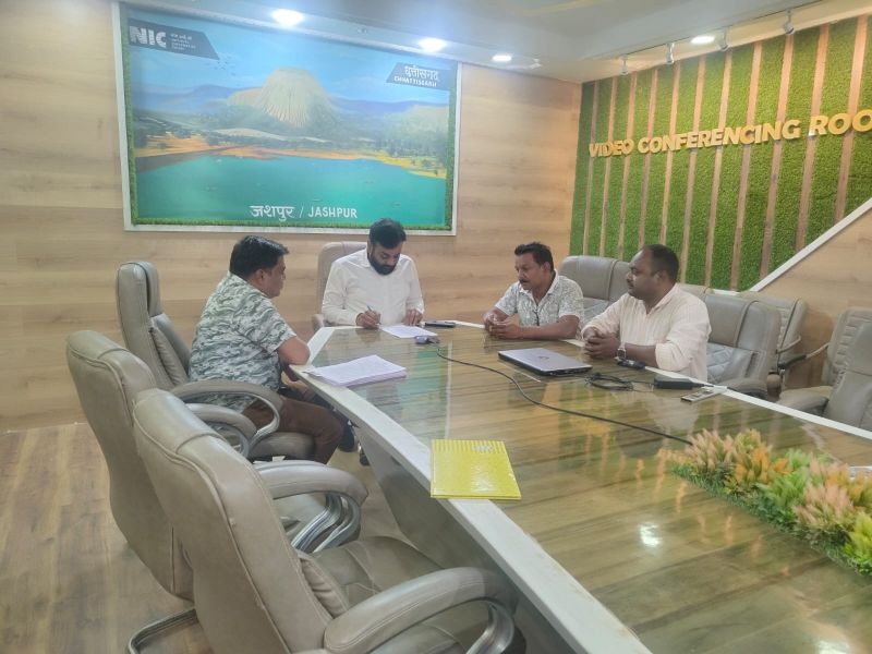 गांव की सियासत में बड़ा बदलाव! जशपुर में उपचुनाव का बिगुल—5 मई को फाइनल वोटर लिस्ट, पारदर्शी प्रक्रिया के साथ 27 पंचायत पदों पर होगा फैसला