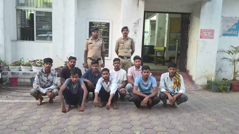 मैरिन ड्राइव हिंसा केस : छोटा हाथी खड़ा करने के विवाद ने लिया हिंसक रूप, रायगढ़ पुलिस की सख्त कार्रवाई में 9 आरोपी और 3 नाबालिग गिरफ्तार, आरोपियों को भेजा न्यायिक रिमांड पर्.