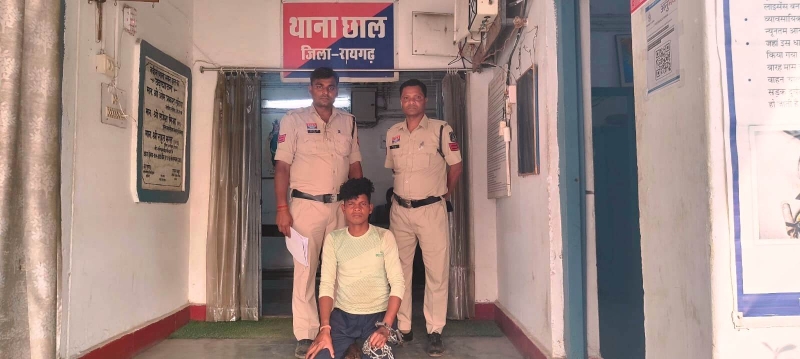 जमीन विवाद बना मौत की वजह : हत्या के बाद शव बाइक में लादकर जंगल में फेंका, छाल पुलिस ने खोला खौफनाक राज ! कुछ  घंटों में सुलझाया अंधा कत्ल, आरोपी को गिरफ्तार कर भेजा गया जेल.