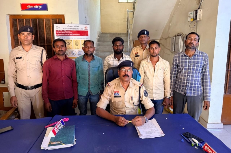 शादी समारोह के दौरान बवाल : जेवरा गांव में हिंसा, चुलमाटी कार्यक्रम में विवाद, पुलिस की त्वरित कार्रवाई में मारपीट मामले के पांच आरोपी गिरफ्तार कर भेजे गये न्यायिक रिमांड पर.