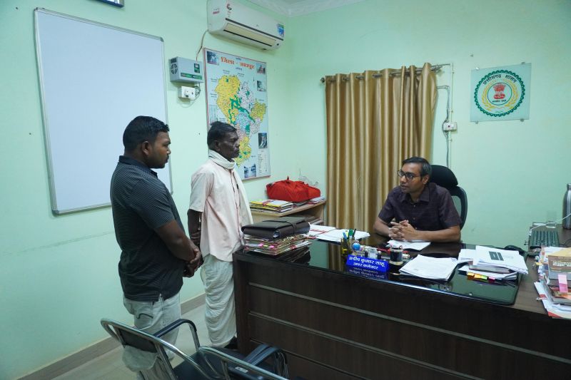 जशपुर प्रशासन एक्शन मोड में: जनदर्शन में सीधे आमजन से संवाद, राजस्व से लेकर स्वच्छता तक हर मुद्दे पर त्वरित समाधान के निर्देश