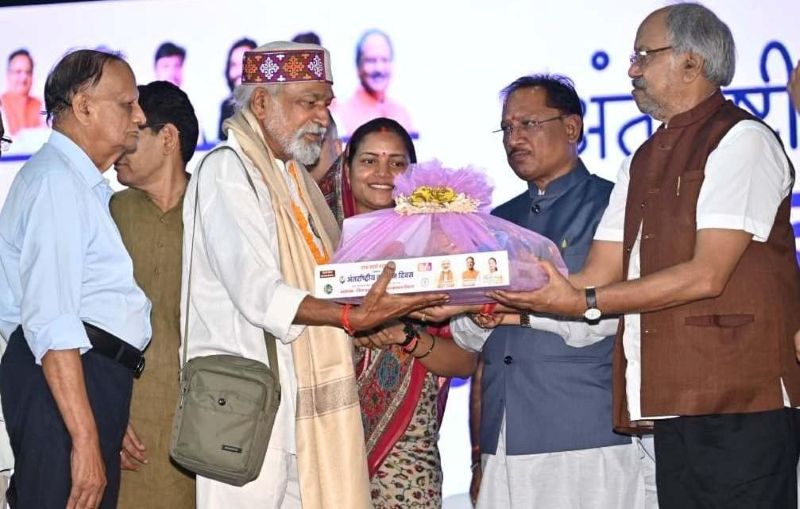 सुरक्षा, सम्मान और आत्मनिर्भरता का संगम: छत्तीसगढ़ सरकार की पहल से 27 वृद्धाश्रम, पेंशन और सहायक योजनाओं के जरिए बुजुर्गों के जीवन में आया सकारात्मक बदलाव