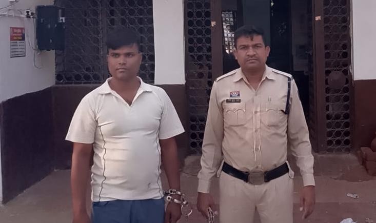 दोस्ती के नाम पर धोखा: इंस्टाग्राम से फंसाकर तस्वीरों से ब्लैकमेलिंग, यूट्यूब पर वायरल कर उगाही करने वाला आरोपी पुलिस गिरफ्त में