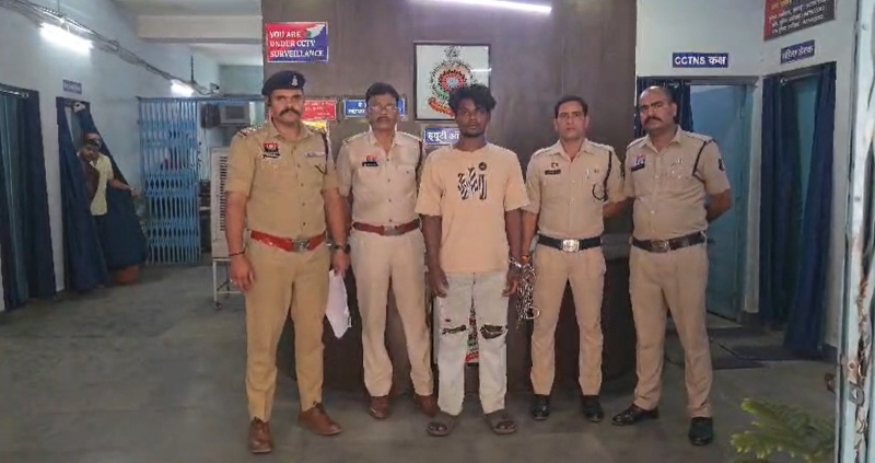 रायगढ़ ब्लाइंड मर्डर केस सुलझा : टावर मैदान से शुरू हुआ झगड़ा बना मौत की वजह, दोस्त ने मामूली विवाद में की युवक की हत्या, कोतरारोड़ पुलिस ने आरोपी को गिरफ्तार कर न्यायालय में पेश कर भेज दिया रिमांड पर.