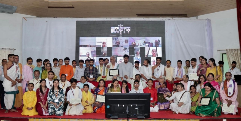 बिलासपुर में गूंजा संस्कृत का विज्ञान : 300 साल बाद ‘पाणिनिप्रक्रिया’ की नई व्याख्या, क्या 300 साल बाद बदली पाणिनि की परिभाषा ? बिलासपुर की परिचर्चा ने छेड़ी नई बहस !