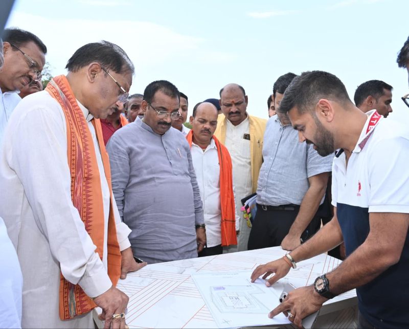 ई-लाइब्रेरी से प्रतियोगी तैयारी तक आधुनिक सुविधा: CM साय बोले—कोई लापरवाही बर्दाश्त नहीं, युवाओं को मिलेगा अत्याधुनिक अध्ययन केंद्र, तेज गति से पूरा करने के दिए निर्देश