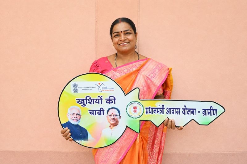 जांजगीर-चांपा में सुशासन तिहार बना खुशियों का महापर्व : त्रिवेणी रात्रे को मिला पक्का घर, टूटे कच्चे मकान के सपने, शासन की योजनाओं से जीवन में आई ऐतिहासिक रोशनी