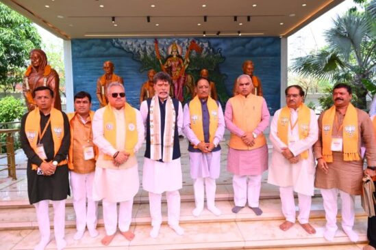 रायपुर में भाजपा प्रदेश कार्यसमिति की अहम बैठक: मोदी की गारंटी, संगठन शक्ति और विकसित भारत के विजन को गति देने का संकल्प, मुख्यमंत्री साय सहित शीर्ष नेतृत्व ने रखे विकास और सुशासन के लक्ष्य
