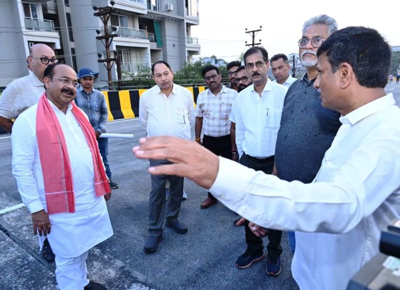 रायपुरवासियों को जल्द मिलेगी ट्रैफिक जाम से राहत : कचना रेलवे ओवर-ब्रिज का 96% काम पूरा, उप मुख्यमंत्री अरुण साव ने किया अंतिम चरण के कार्यों का निरीक्षण