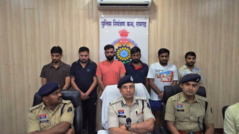 ऑनलाइन क्रिकेट सट्टा नेटवर्क पर रायगढ़ पुलिस का बड़ा प्रहार : मध्य भारत के सट्टा सिंडिकेट का भंडाफोड़, हवाला और डिजिटल बेटिंग सिस्टम का खुलासा, गोवा से छह सट्टा संचालक गिरफ्तार.