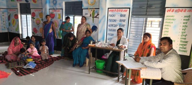 “सबसे दूर, सबसे पहले” की सोच को मिला जनसमर्थन: जनजातीय गरिमा उत्सव के तहत दूरस्थ गांवों में स्वास्थ्य शिविर, मुफ्त दवाइयां, आयुष्मान कार्ड और वृक्षारोपण अभियान से विकास की नई तस्वीर उभरी