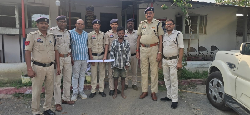 अम्बिकापुर हत्या कांड का 24 घंटे में खुलासा : मणिपुर पुलिस और साइबर सेल की संयुक्त कार्रवाई, महिला हत्या मामले में आरोपी पति को गिरफ्तार कर भेजा गया न्यायिक रिमांड पर.