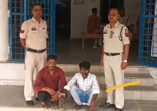रायगढ़ पुलिस ने गिरोह का किया पर्दाफाश : फर्जी ई-वे बिल से चल रहा था चोरी के स्क्रैप का खेल, ओडिशा-छत्तीसगढ़ कनेक्शन उजागर, अवैध स्क्रैप कारोबार में कई आरोपी गिरफ्तार कर भेजा गया रिमांड पर.