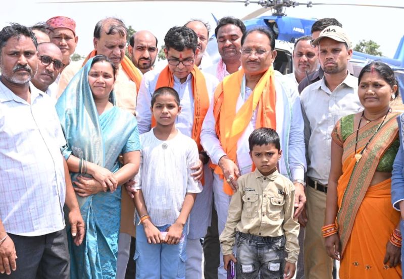 सुशासन तिहार में भावुक पल: चिरायु योजना से मिला नया जीवन, बच्चों ने मुख्यमंत्री से मिलकर कहा ‘थैंक यू’, गरीब परिवारों के लिए वरदान बनी योजना ने लाखों के इलाज को किया निःशुल्क संभव