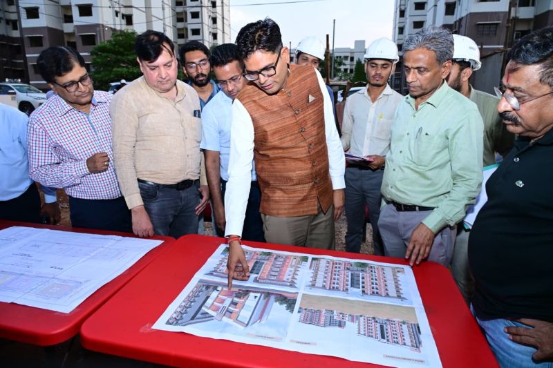 नवा रायपुर में विकास की रफ्तार तेज : ओपी चौधरी ने आईटी बिल्डिंग, पीपल कुंज, फेयर ग्राउंड और मेगा प्रोजेक्ट्स का किया निरीक्षण, गुणवत्ता और समयसीमा पर जोर