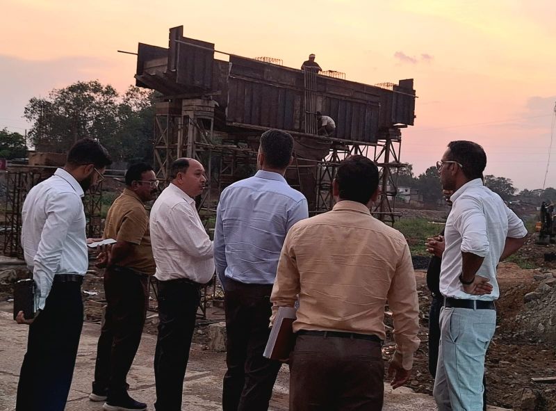 रायगढ़ में विकास परियोजनाओं को मिली नई रफ्तार : लोक निर्माण विभाग के सचिव ने कयाघाट ब्रिज और मरीन ड्राइव निर्माण कार्यों का किया निरीक्षण