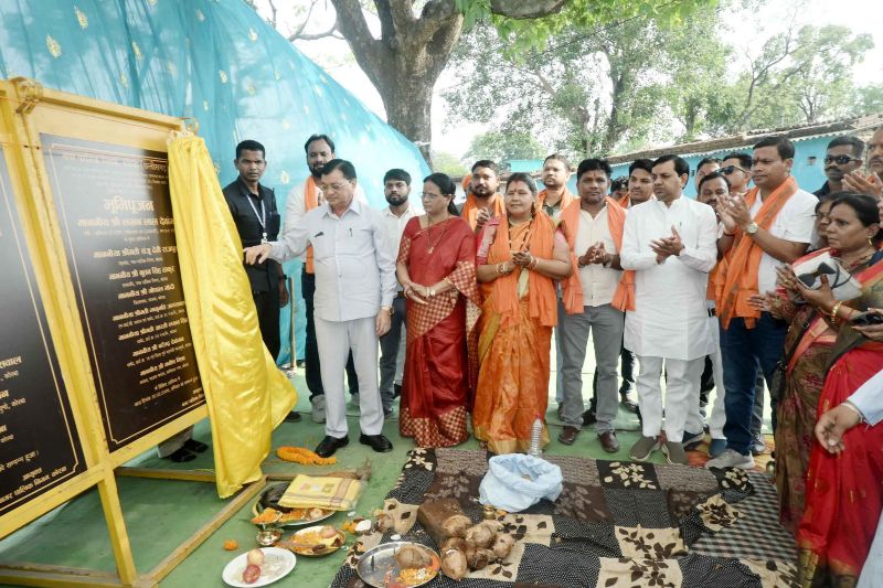 ट्रिपल इंजन सरकार का विकास मॉडल ज़मीन पर: उद्योग मंत्री लखनलाल देवांगन ने 1 करोड़ 8 लाख रुपये के नए कार्यों की रखी आधारशिला, कोरबा के वार्डों में बदलेगी विकास की तस्वीर