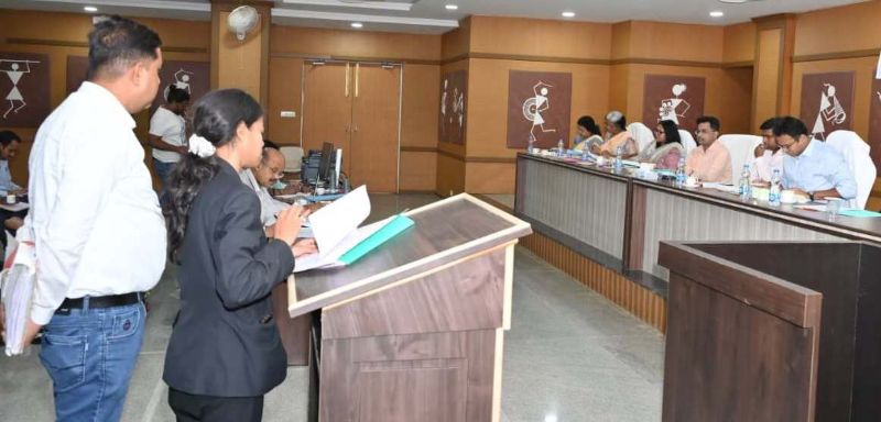प्रमुख सचिव सोनमणि बोरा की अध्यक्षता में उच्च स्तरीय प्रमाणीकरण छानबीन समिति की हुई बैठक : 19 प्रकरणों पर की गई सुनवाई, 11 प्रकरणों में सुनवाई पूर्ण- आदेश जारी करने के निर्देश