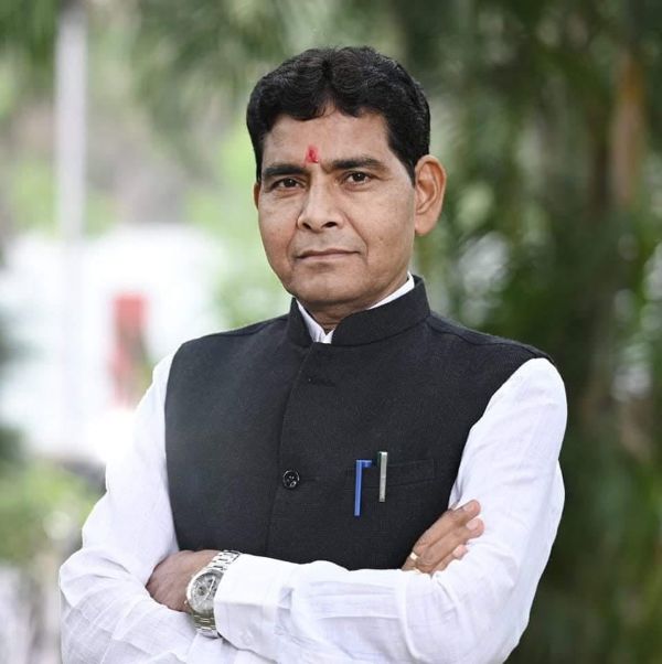 उच्च शिक्षा में बड़े सुधार की तैयारी: नए सत्र में समय पर होंगी परीक्षाएं, उच्च शिक्षा मंत्री टंक राम वर्मा ने दी नए शैक्षणिक सत्र की शुभकामनाएं, शैक्षणिक कैलेंडर का कड़ाई से पालन करने के दिए निर्देश