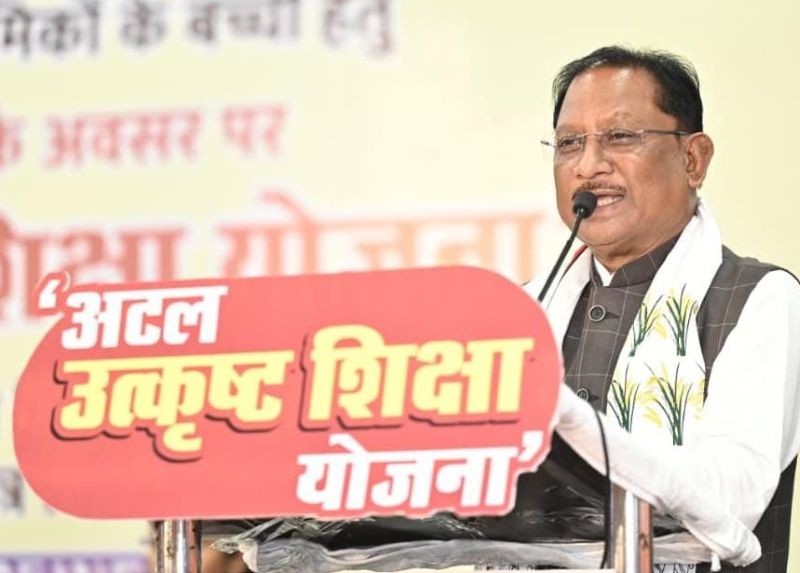 श्रमिकों के बच्चों के सपनों को मिलेगी नई उड़ान, सरकार उठाएगी पढ़ाई से लेकर हॉस्टल तक का पूरा खर्च