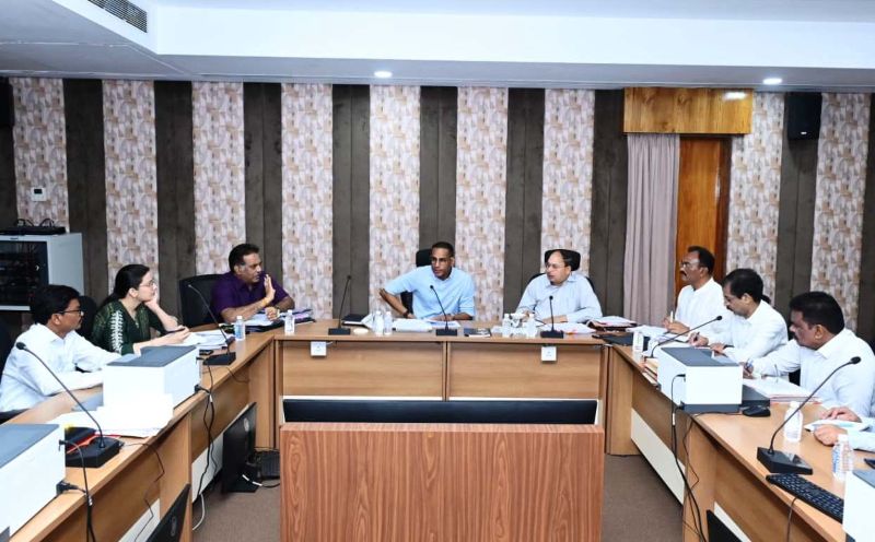 पीडब्ल्यूडी को सख्त डेडलाइन: 30 जून तक टेंडर और 31 जुलाई तक कार्यादेश जारी करने के निर्देश, सड़कों और पुलों के निर्माण में नहीं चलेगी लापरवाही