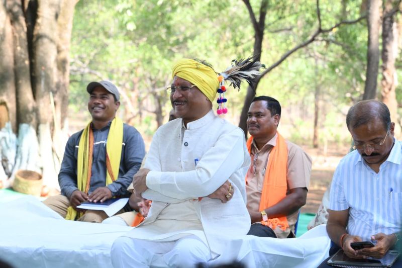 कभी विकास से अछूता रहा गारपा, अब बन रहा सुशासन का नया मॉडल: मुख्यमंत्री ने ग्रामीणों से किया सीधा संवाद, कहा— अबूझमाड़ में विकास की नई गाथा लिख रही है सरकार