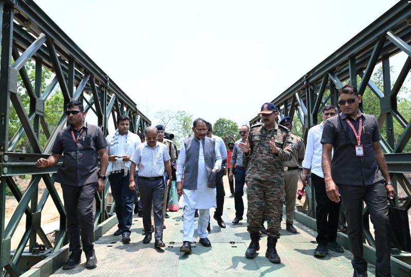 विकास, विश्वास और सुशासन का सेतु बना कोण्डापल्ली का बेली ब्रिज : मुख्यमंत्री विष्णु देव साय ने किया निरीक्षण, कहा – दूरस्थ क्षेत्रों तक विकास पहुंचाना हमारी सर्वोच्च प्राथमिकता