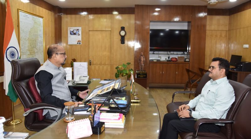 विकास भी, पर्यावरण भी: राज्यपाल रमेन डेका ने रेत खनन के लिए मांगा वैज्ञानिक रोडमैप, ड्रोन मॉनिटरिंग और तकनीकी अध्ययन से अवैध खनन पर लगेगी लगाम