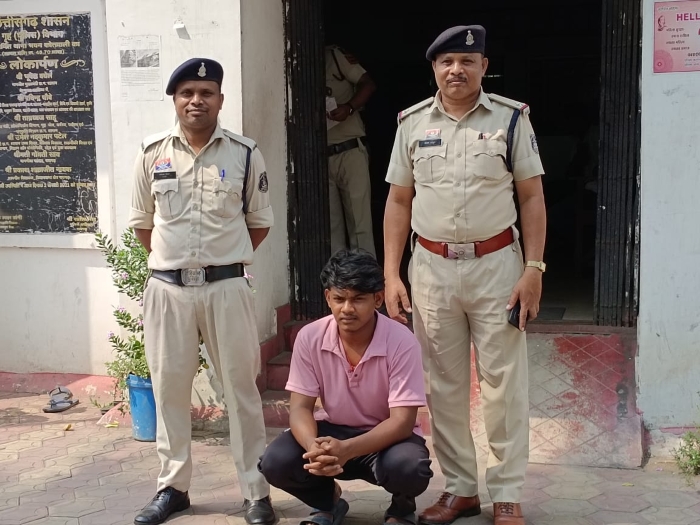 ऑपरेशन क्लीन हंट का असर : शोभायात्रा विवाद के बाद फरार युवक चढ़ा पुलिस के हत्थे, मारपीट मामले का फरार आरोपी विश्वास बैरागी गिरफ्तार कर भेजा गया न्यायिक रिमांड पर.