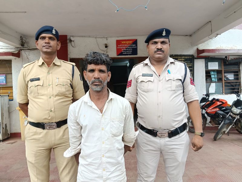 सरिया चोरी कांड का सनसनीखेज खुलासा, नाबालिगों ने उड़ाया माल और कबाड़ी को बेचा—पुलिस ने बरामद किया पूरा सामान