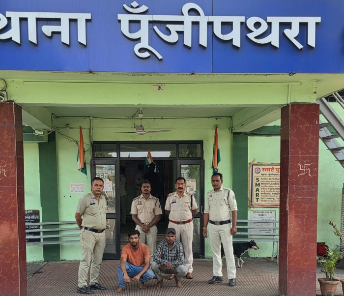 “ऑपरेशन संवेदना” की बड़ी कामयाबी : रायगढ़ पुलिस की सतर्कता रंग लाई, विशेष टीम ने नाबालिग को सुरक्षित खोज निकाला, छः माह से लापता नाबालिग रायपुर से सकुशल बरामद, दो आरोपी गिरफ्तार कर भेजे गए जेल.