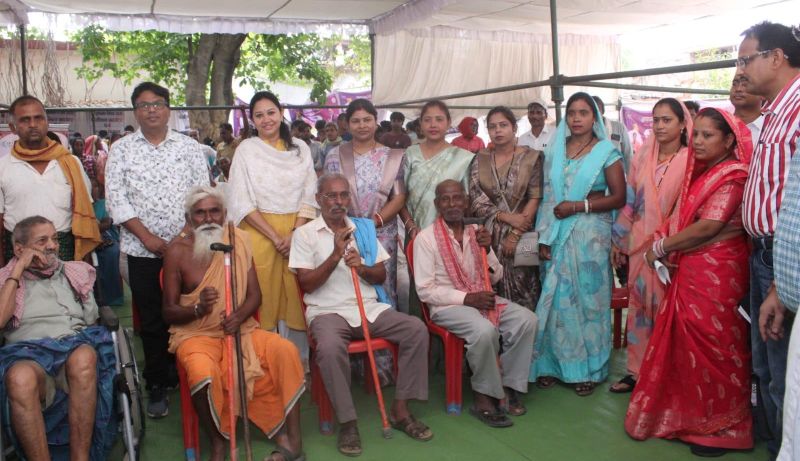 सुशासन तिहार बना जीवन बदलने का अभियान, सारंगढ़-बिलाईगढ़ में दिव्यांगजनों और जरूरतमंदों को मिला नया सहारा